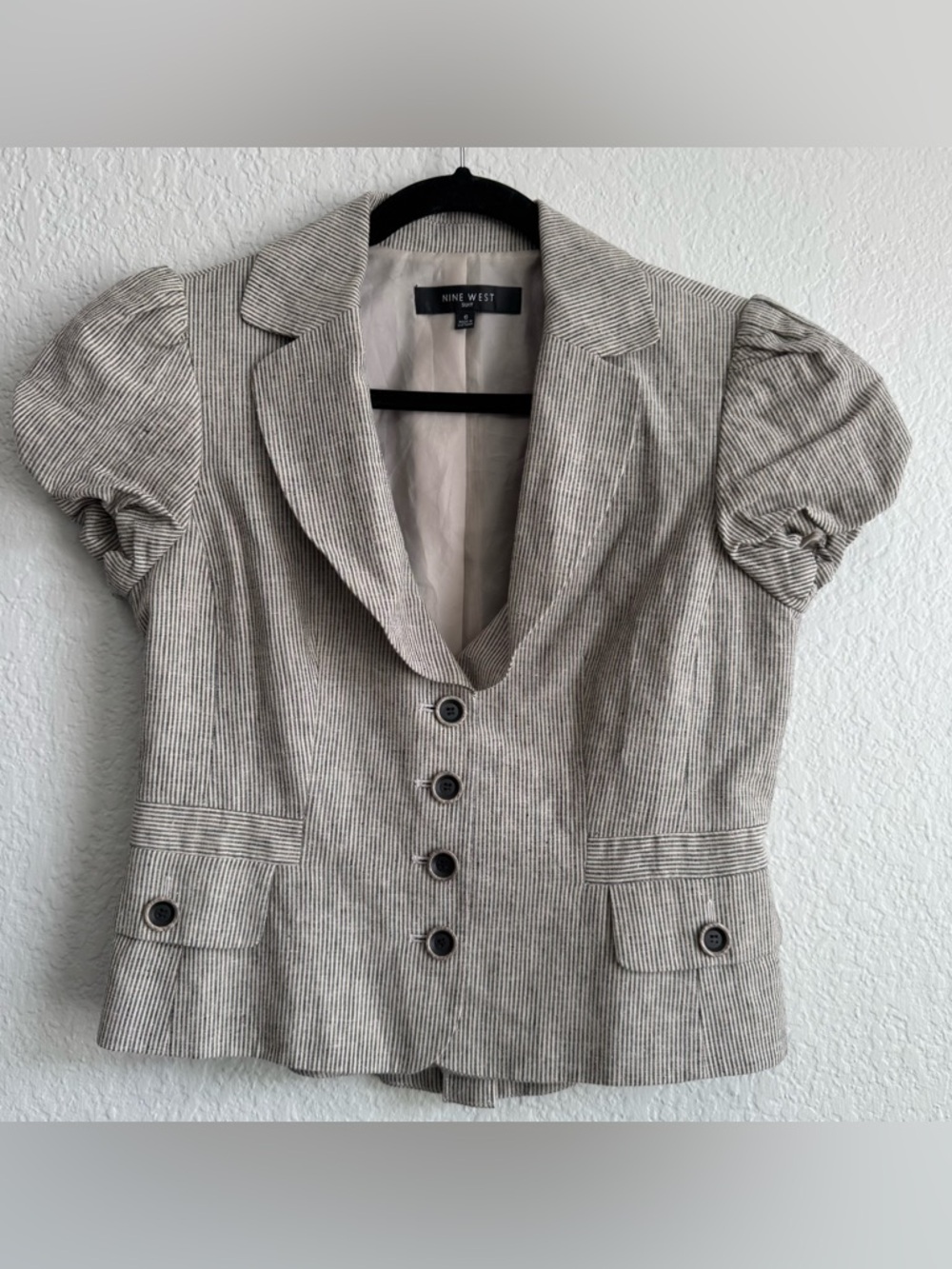 Nine West Cream and Light Gray Pinstripe Short Sleeve Blazer